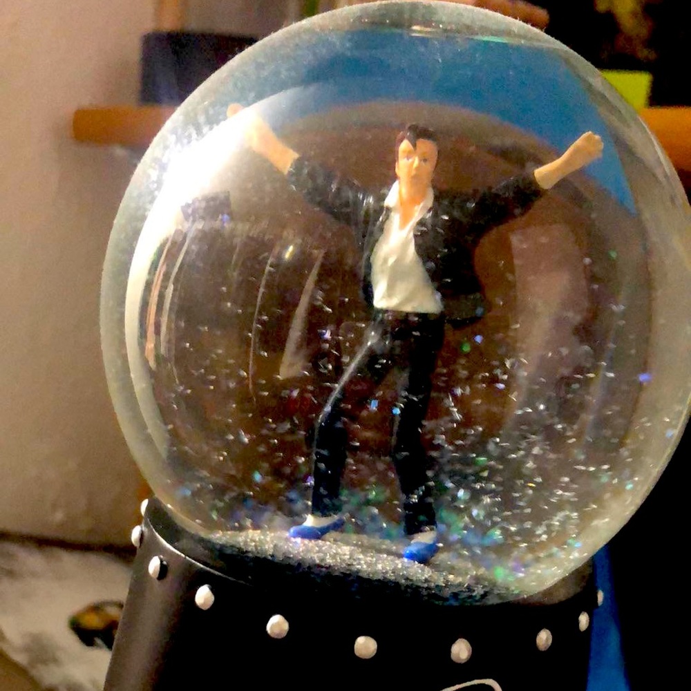 Vintage Elvis Presley snow globe